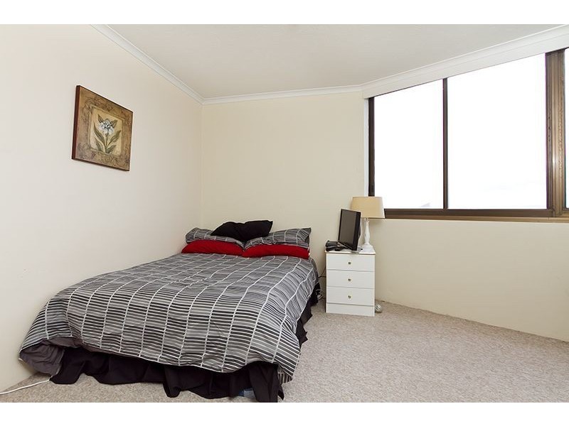 34/37 Monaco Street, Broadbeach QLD 4218