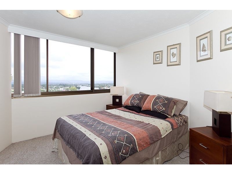 34/37 Monaco Street, Broadbeach QLD 4218