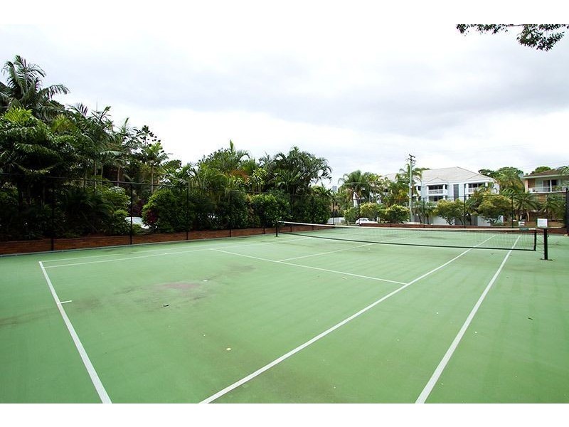 34/37 Monaco Street, Broadbeach QLD 4218