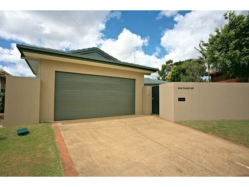 100 Waitomo Street, Broadbeach Waters QLD 4218