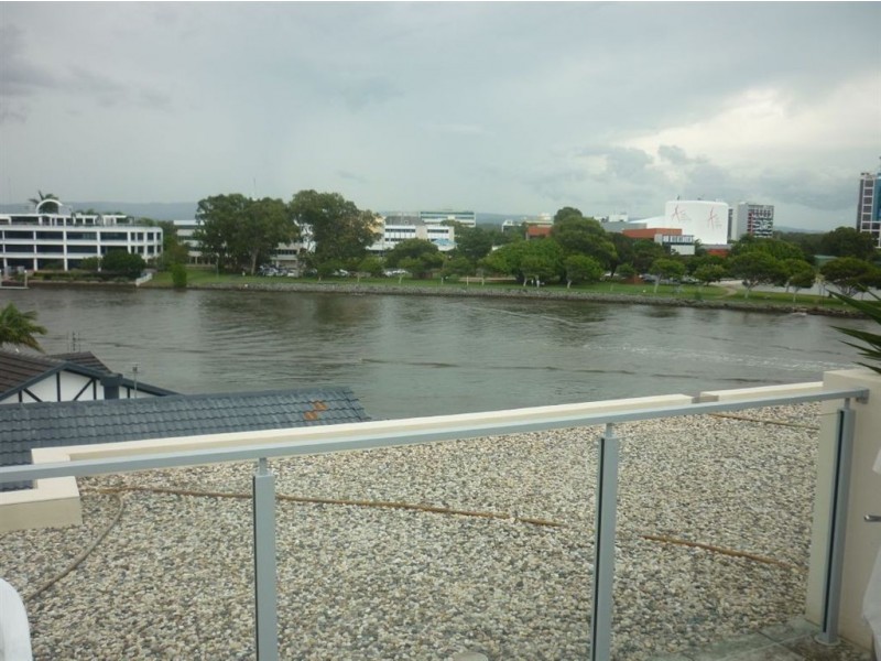 6/68 Sunset Boulevard, Surfers Paradise QLD 4217