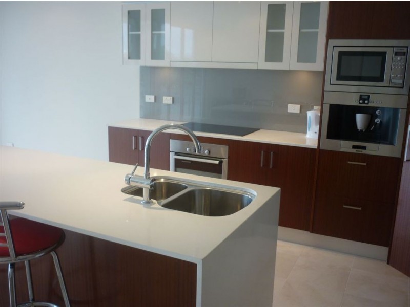 6/68 Sunset Boulevard, Surfers Paradise QLD 4217