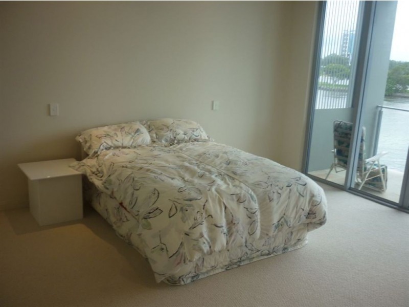 6/68 Sunset Boulevard, Surfers Paradise QLD 4217