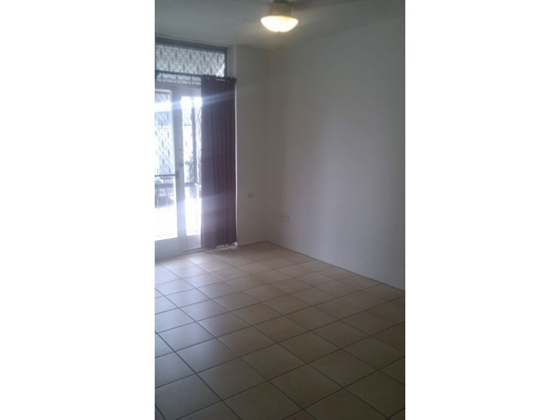 5/2 Sunshine Boulevard, Broadbeach Waters QLD 4218