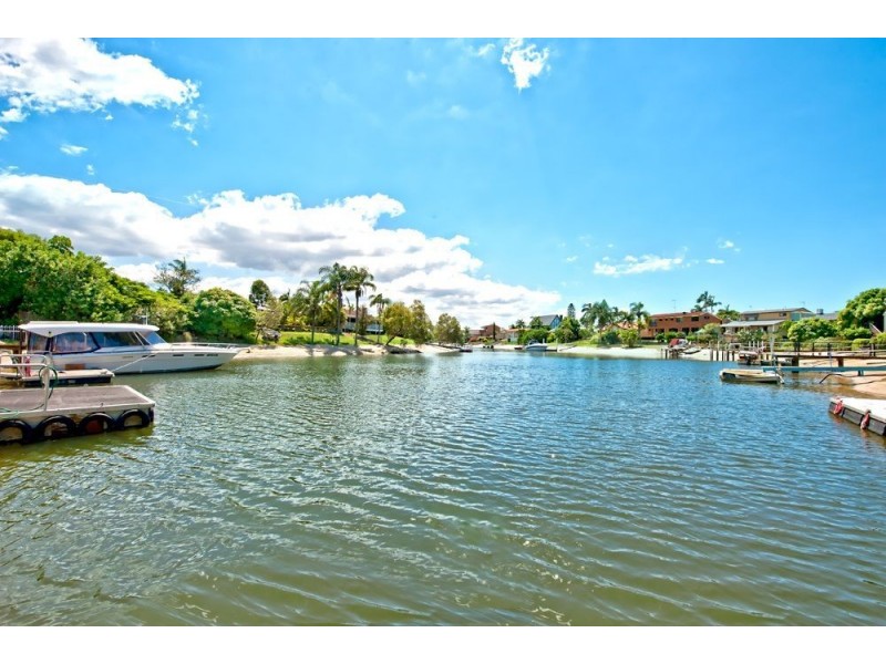 1 Huon Street, Broadbeach Waters QLD 4218