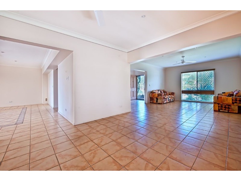 1 Huon Street, Broadbeach Waters QLD 4218