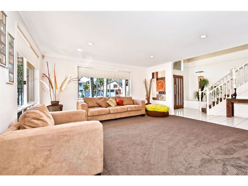 3 Fitzwilliam Street, Carrara QLD 4211