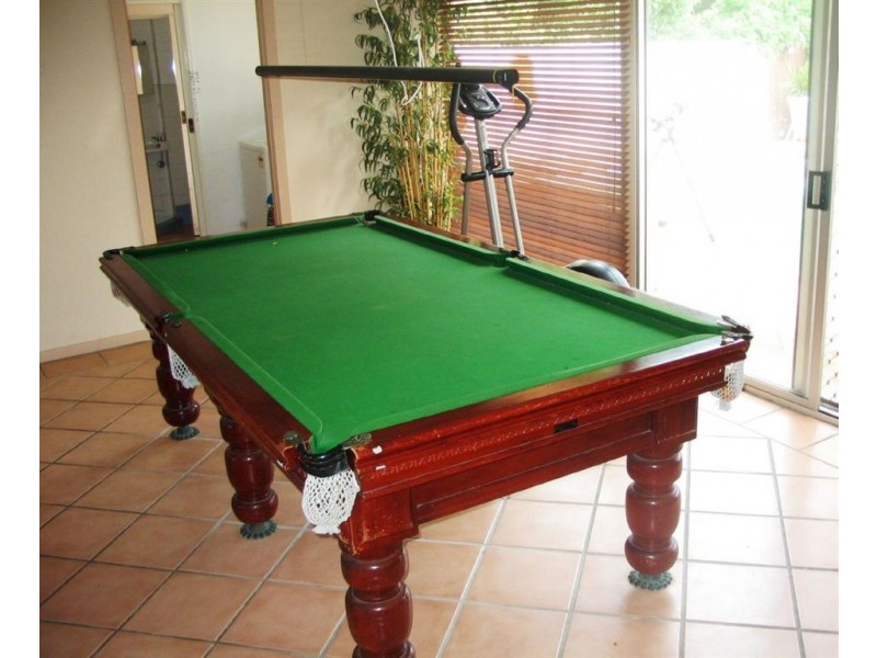 172 Monaco Street, Broadbeach Waters QLD 4218