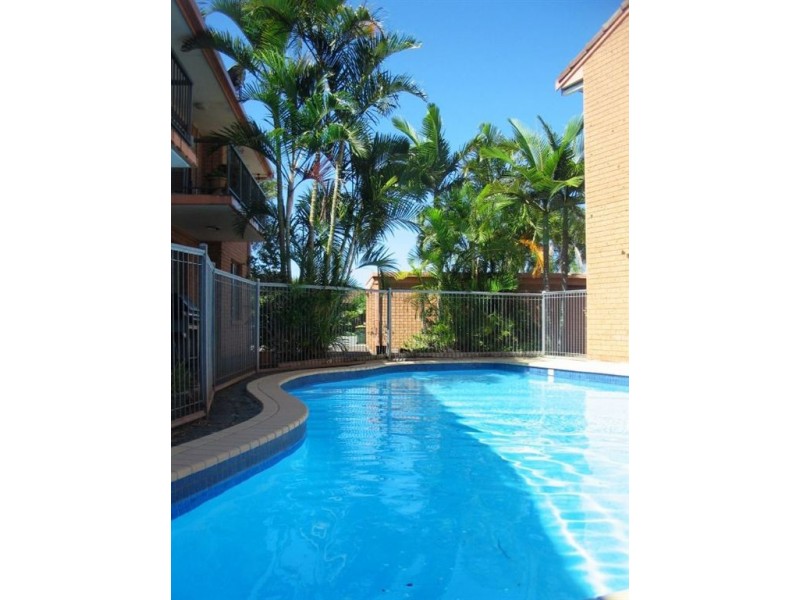 5/11 Christina Court, Mermaid Waters QLD 4218