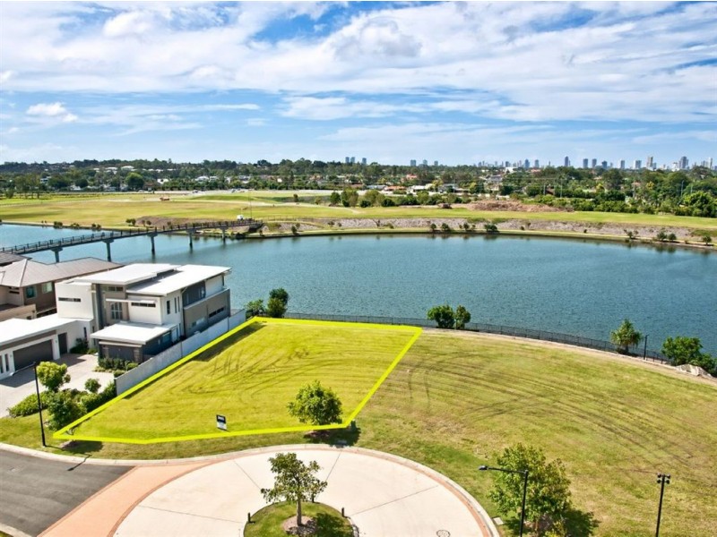 5073 Emerald Island Drive, Carrara QLD 4211