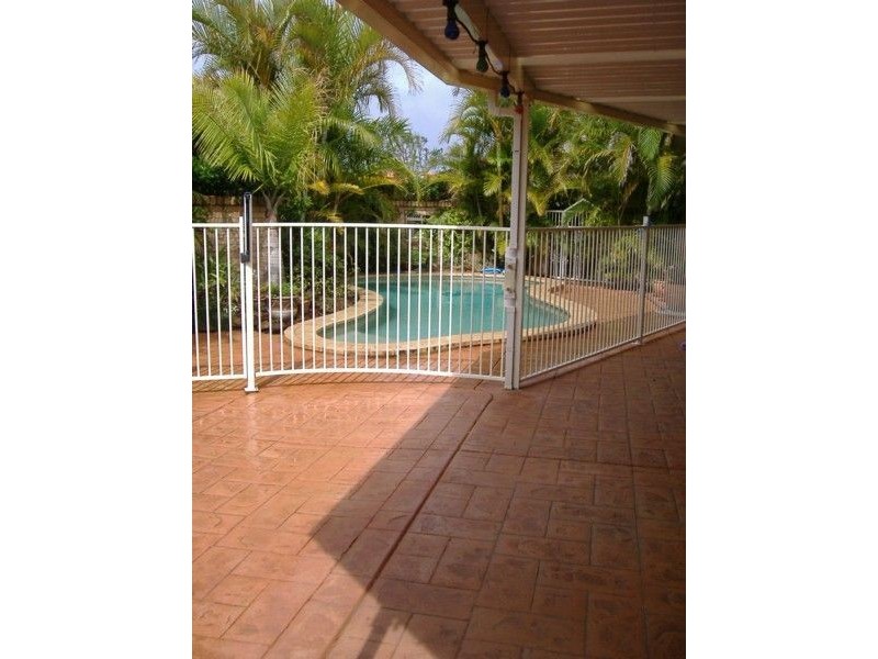 12 Pennsylvania Avenue, Varsity Lakes QLD 4227