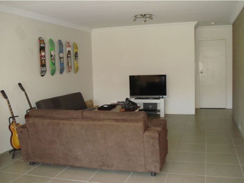 2/2 Rope Court, Mermaid Waters QLD 4218