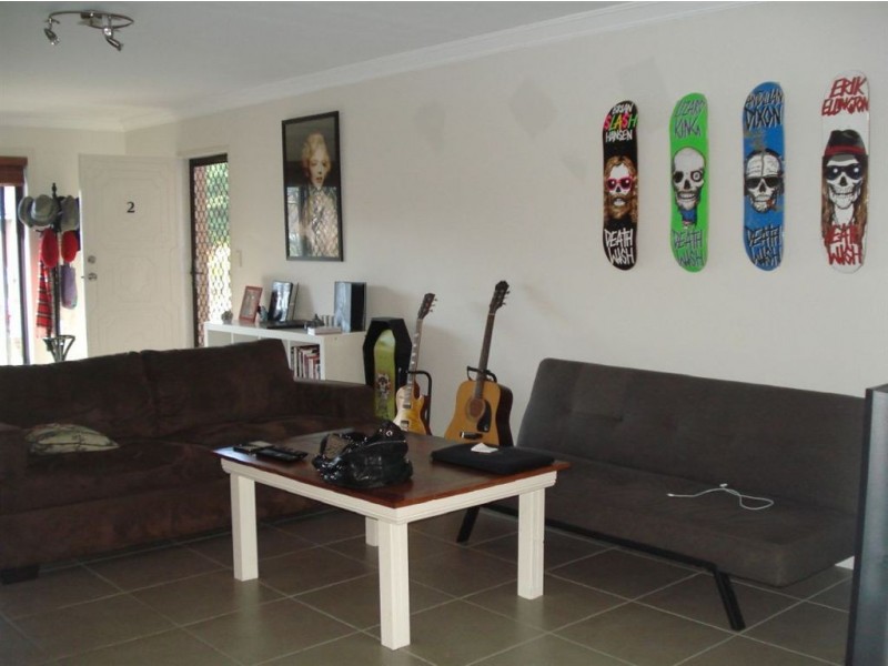 2/2 Rope Court, Mermaid Waters QLD 4218