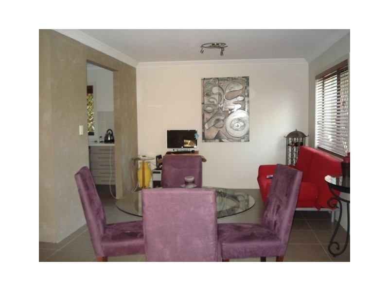 2/2 Rope Court, Mermaid Waters QLD 4218