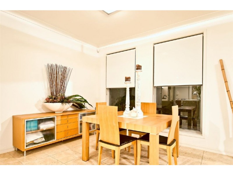 3045 Everglade Drive, Carrara QLD 4211