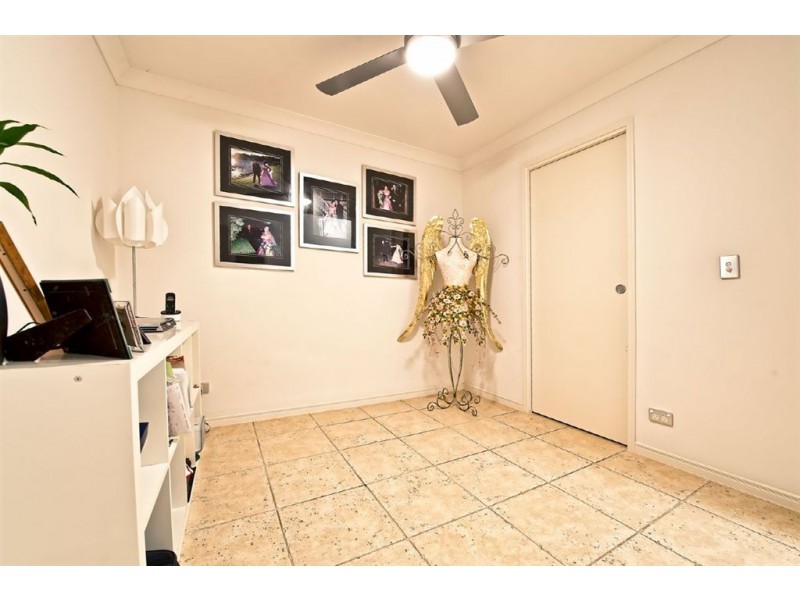 3045 Everglade Drive, Carrara QLD 4211