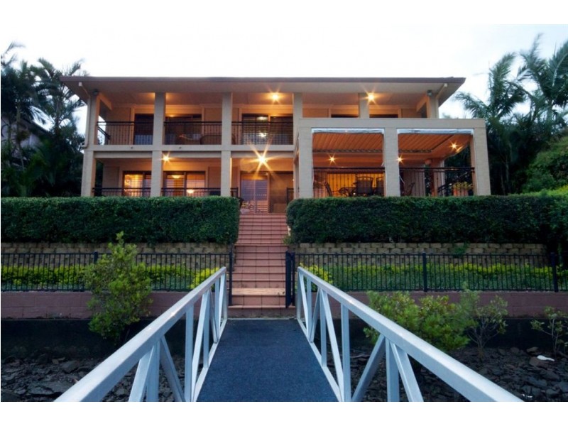 50 Fitzwilliam Street, Carrara QLD 4211