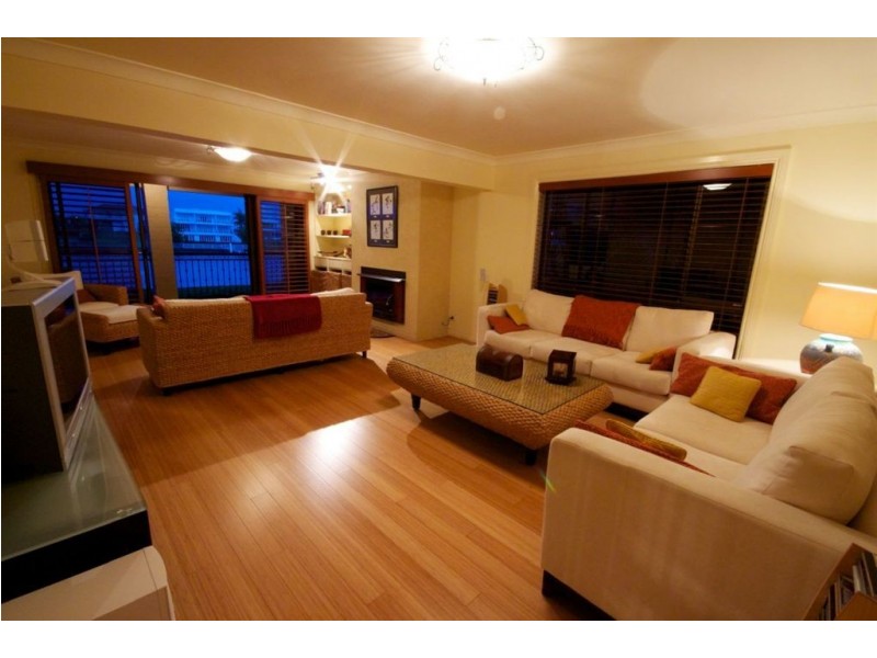 50 Fitzwilliam Street, Carrara QLD 4211