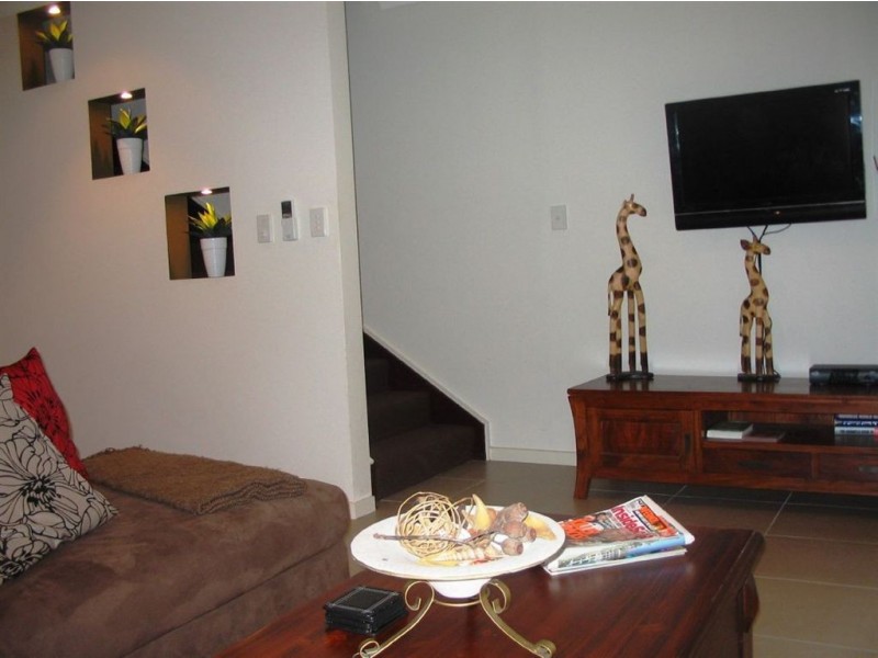 3/31 Monte Carlo Avenue, Broadbeach QLD 4218