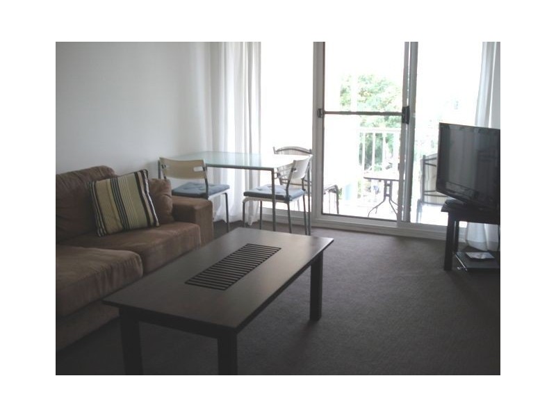 18/14 Darrambal Street, Surfers Paradise QLD 4217