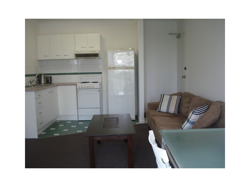 18/14 Darrambal Street, Surfers Paradise QLD 4217