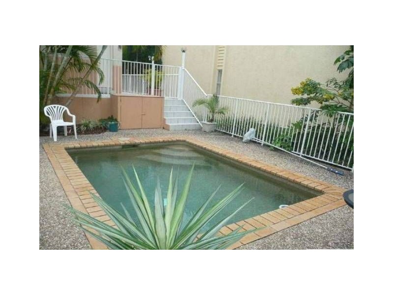 18/14 Darrambal Street, Surfers Paradise QLD 4217