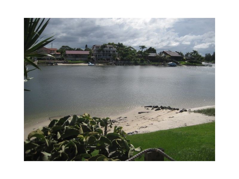 6/20 Aquila Court, Mermaid Waters QLD 4218