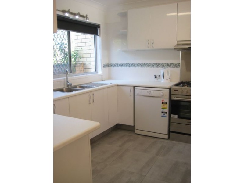 6/20 Aquila Court, Mermaid Waters QLD 4218