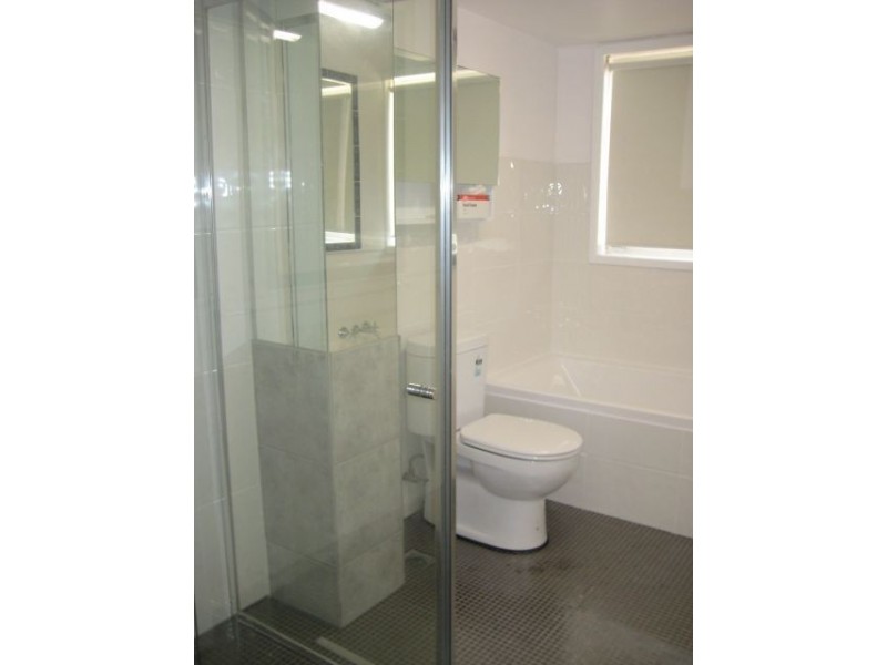 6/20 Aquila Court, Mermaid Waters QLD 4218