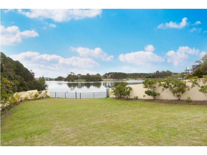 2A Ben Lexcen Place, Robina QLD 4226