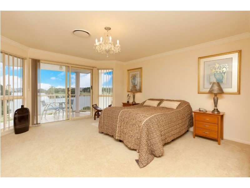 2A Ben Lexcen Place, Robina QLD 4226