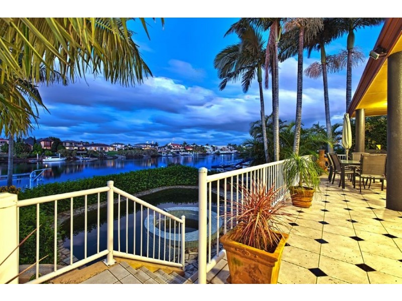 18 Garden Grove, Carrara QLD 4211