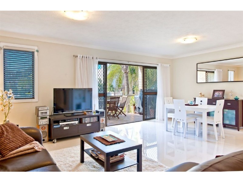 7/16 St. Kilda Ave, Broadbeach QLD 4218