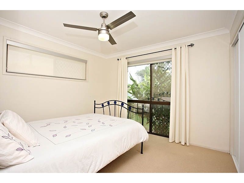 16 Pacific Blvd, Broadbeach Waters QLD 4218