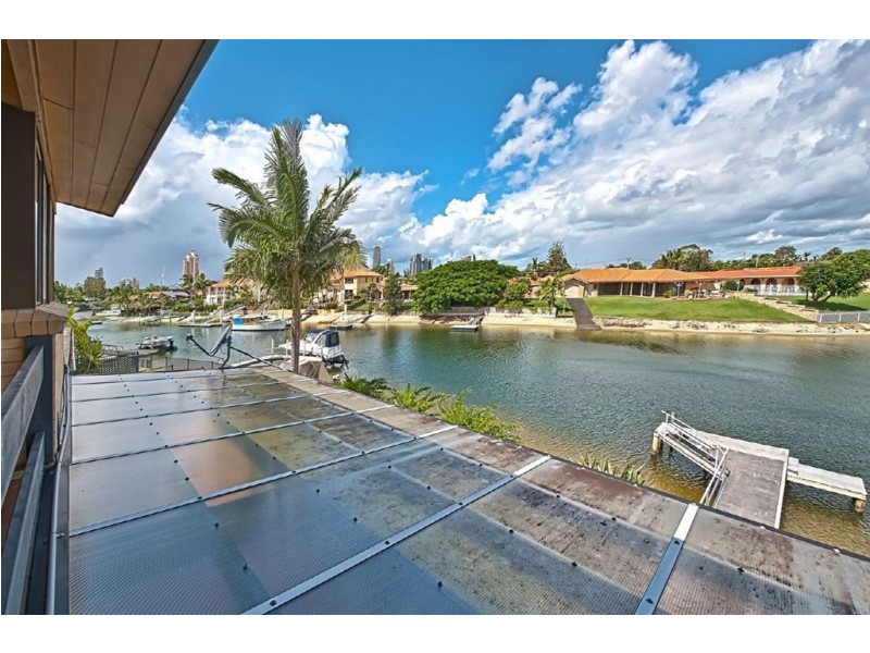 13 Beverley Crescent, Broadbeach Waters QLD 4218