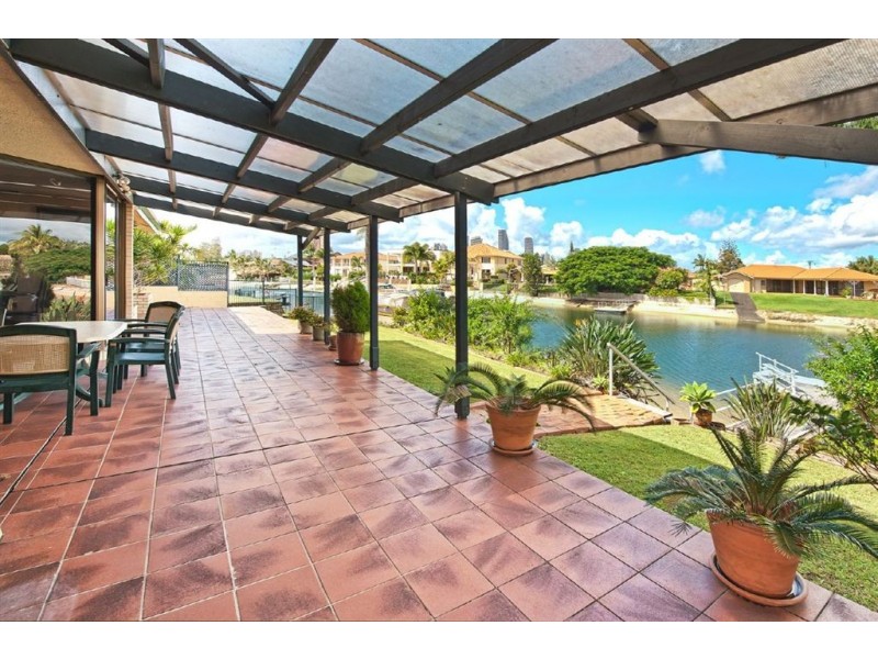 13 Beverley Crescent, Broadbeach Waters QLD 4218