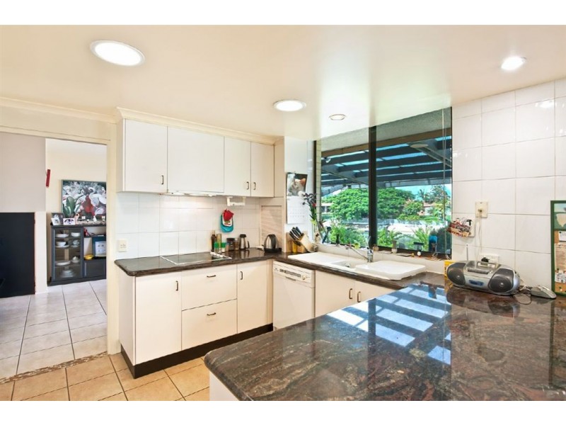 13 Beverley Crescent, Broadbeach Waters QLD 4218