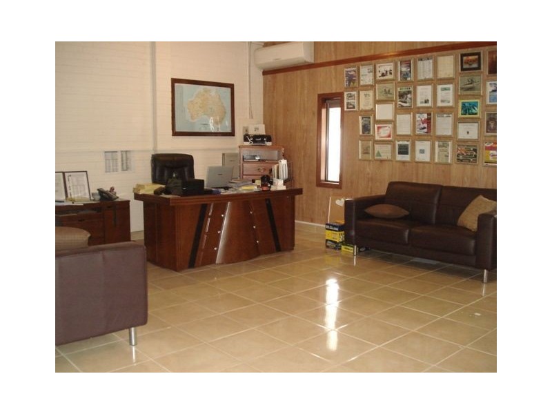 51 Arcadia Drive, Mermaid Waters QLD 4218