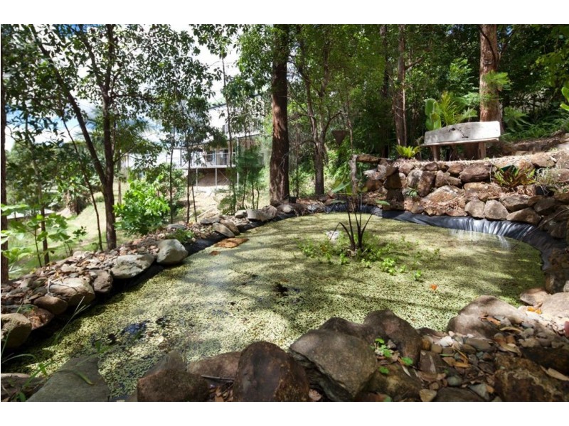 2 Chesterfield Drive, Bonogin QLD 4213