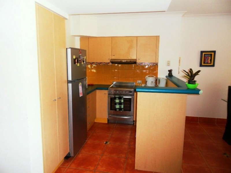 37/112 Surf Parade, Broadbeach QLD 4218