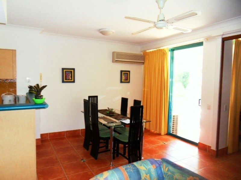 37/112 Surf Parade, Broadbeach QLD 4218