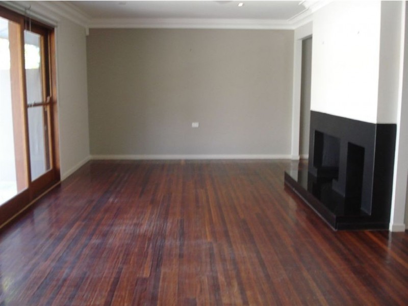 14 Greer Tce, Southport QLD 4215