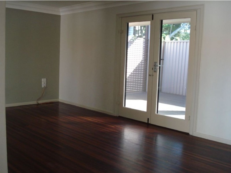 14 Greer Tce, Southport QLD 4215