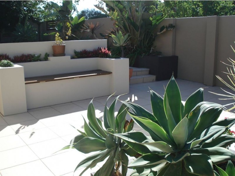 14 Greer Tce, Southport QLD 4215