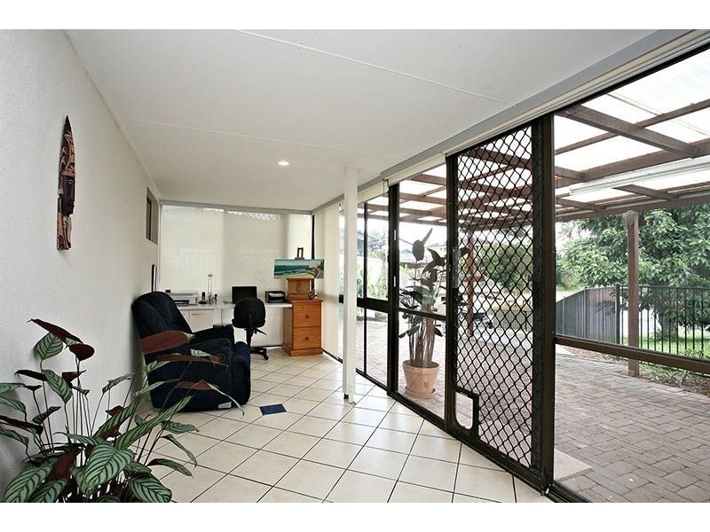 16 Pacific Blvd, Broadbeach Waters QLD 4218