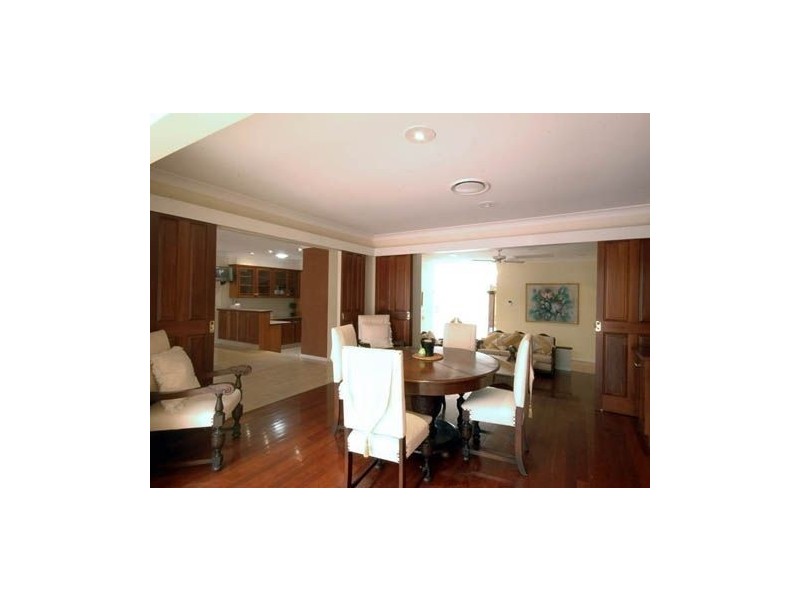 69 Allambi Ave, Broadbeach Waters QLD 4218