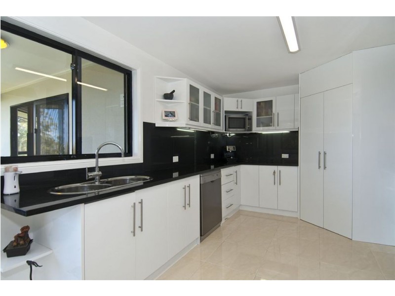 9A Duke Court, Tallai QLD 4213