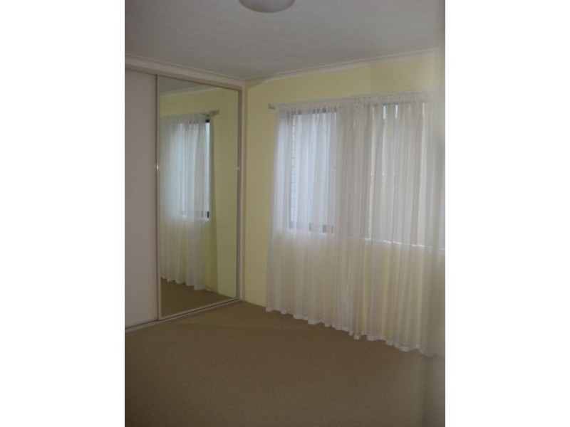 3/12 Rosewood Ave, Broadbeach QLD 4218