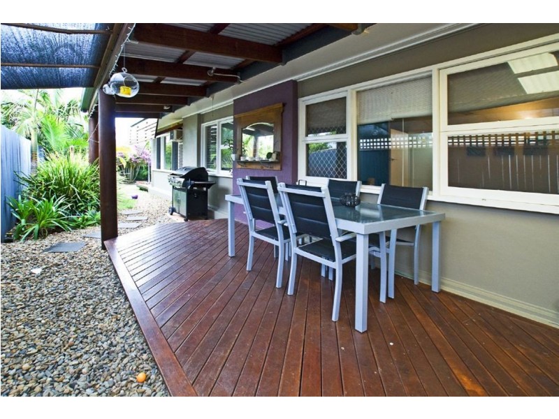 23 Kiers Road, Miami QLD 4220