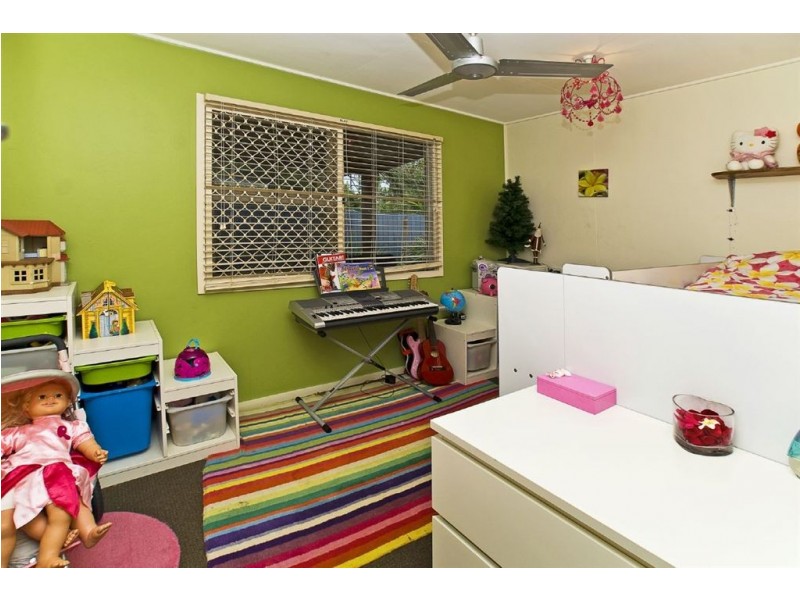 23 Kiers Road, Miami QLD 4220